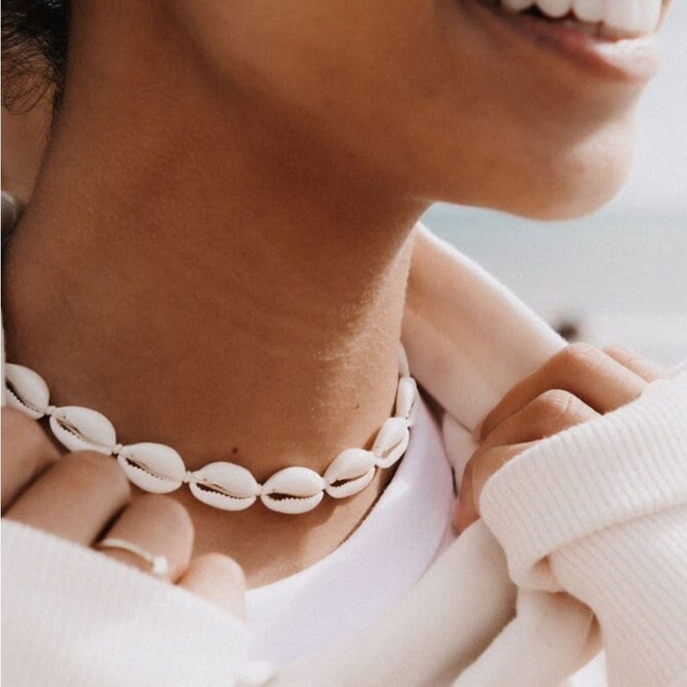 White Shell Choker Necklace
